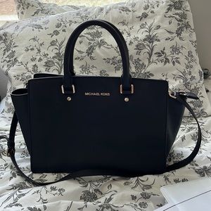 Michael Kors Selma Handbag